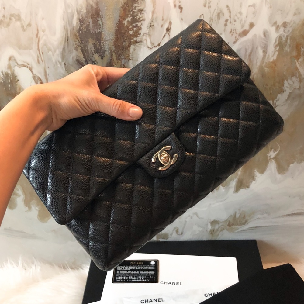 Chanel 18S Black Caviar CC Turnlock Flap Clutch - Picture 4 of 8
